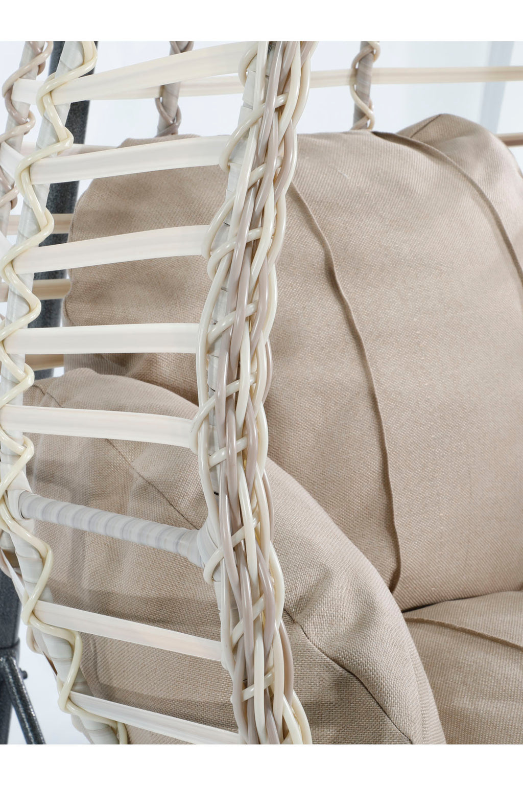 Beyaz Rattan Örgü Fındık Model Hamak Bahçe Salıncağı Krem Minder