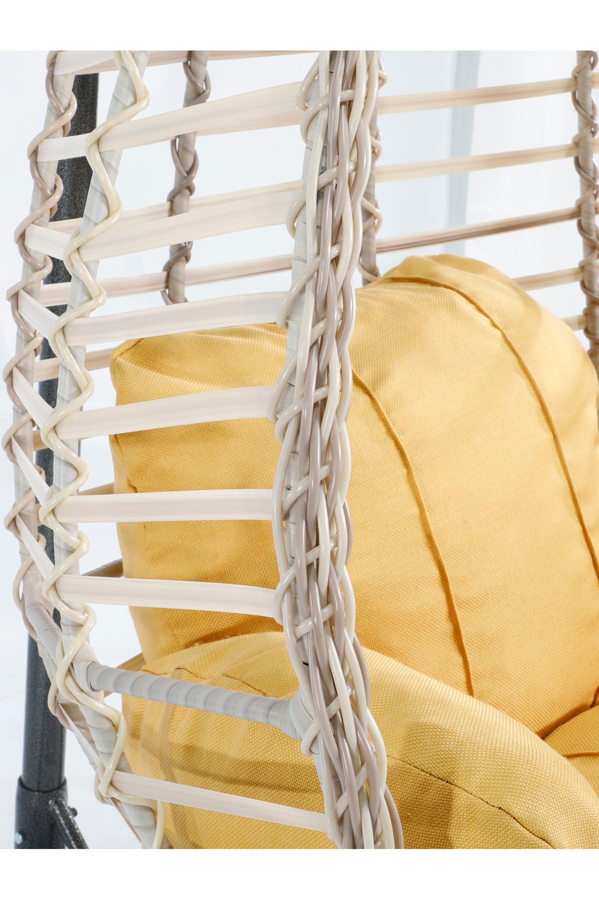 Beyaz Rattan Örgü Fındık Model Hamak Bahçe Salıncağı Sarı Minder