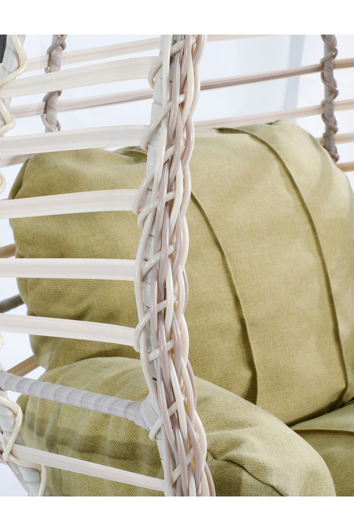 Beyaz Rattan Örgü Fındık Model Hamak Bahçe Salıncağı Yeşil Minder
